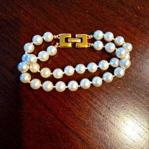 Vintage Monet Pearl Bracelet